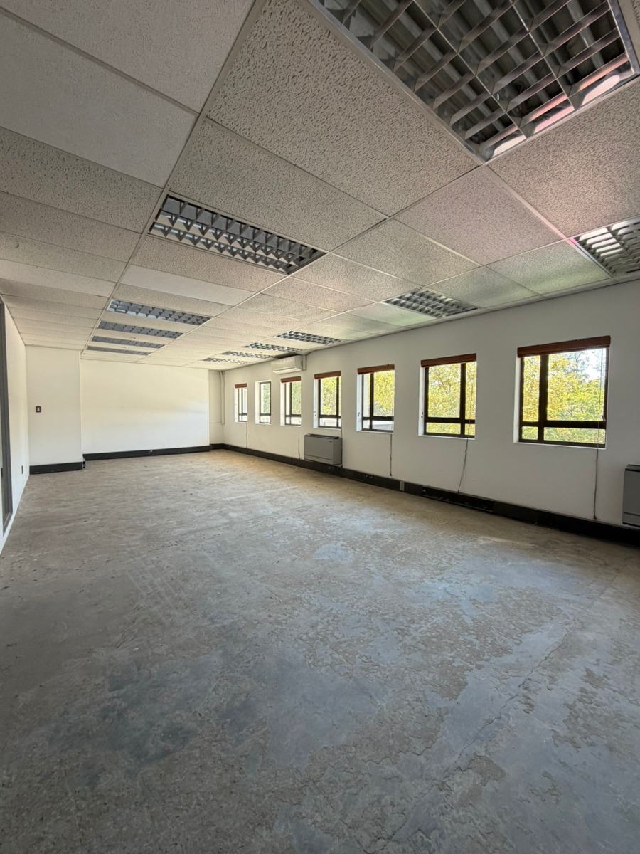 To Let commercial Property for Rent in Hyde Park Gauteng