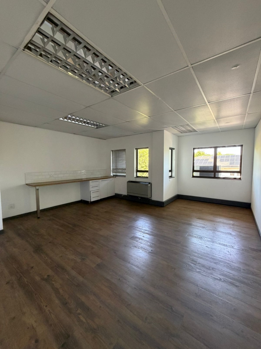 To Let commercial Property for Rent in Hyde Park Gauteng