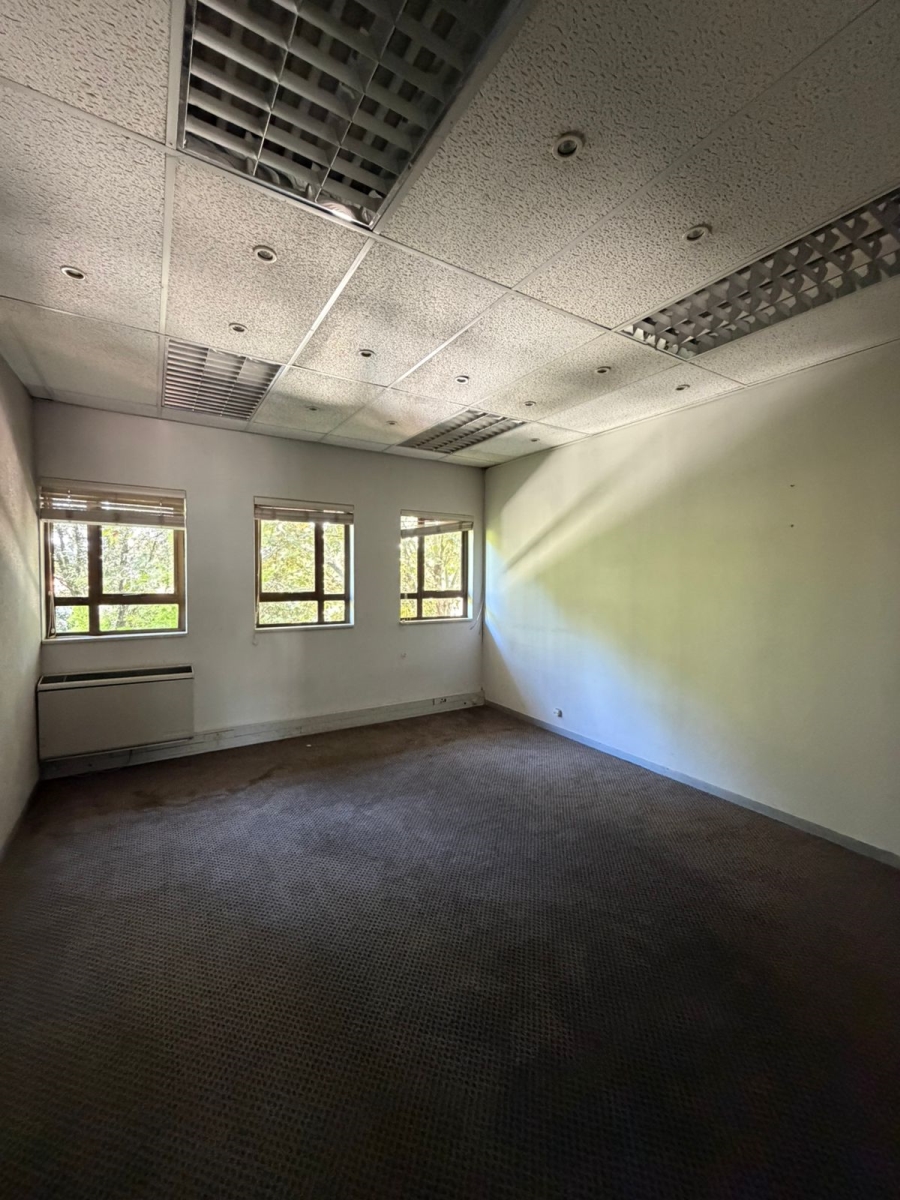 To Let commercial Property for Rent in Hyde Park Gauteng