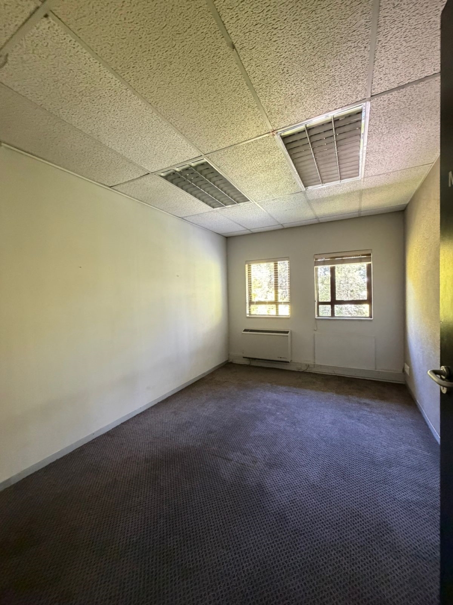 To Let commercial Property for Rent in Hyde Park Gauteng