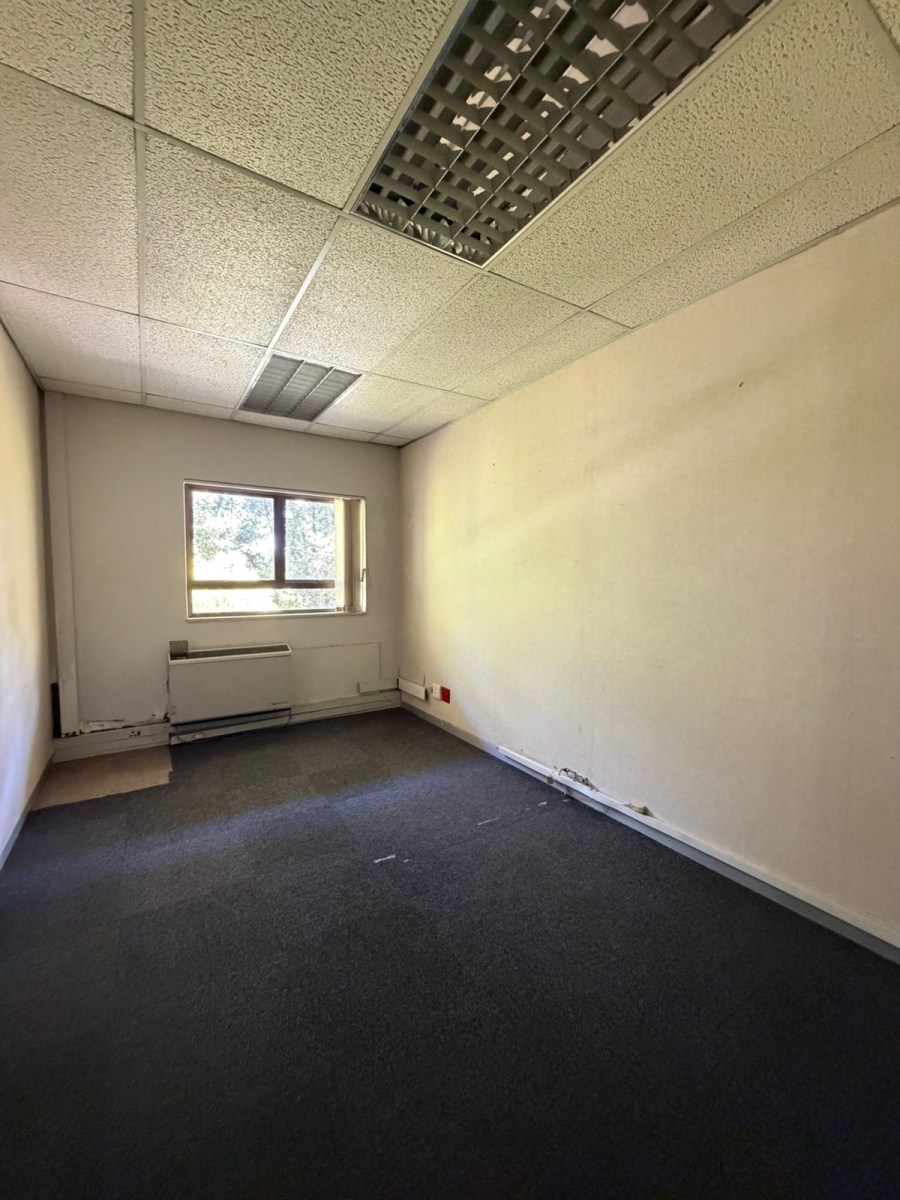 To Let commercial Property for Rent in Hyde Park Gauteng