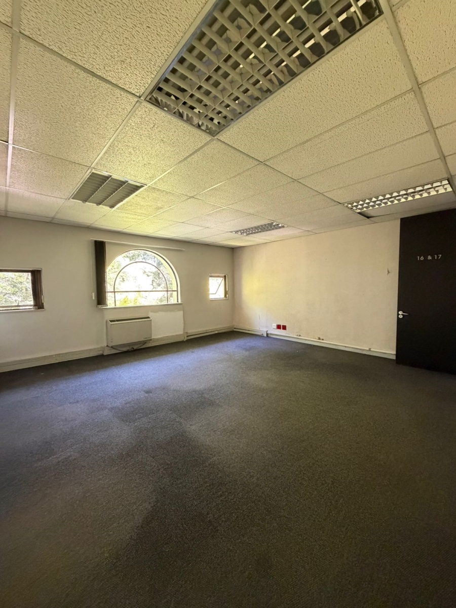 To Let commercial Property for Rent in Hyde Park Gauteng