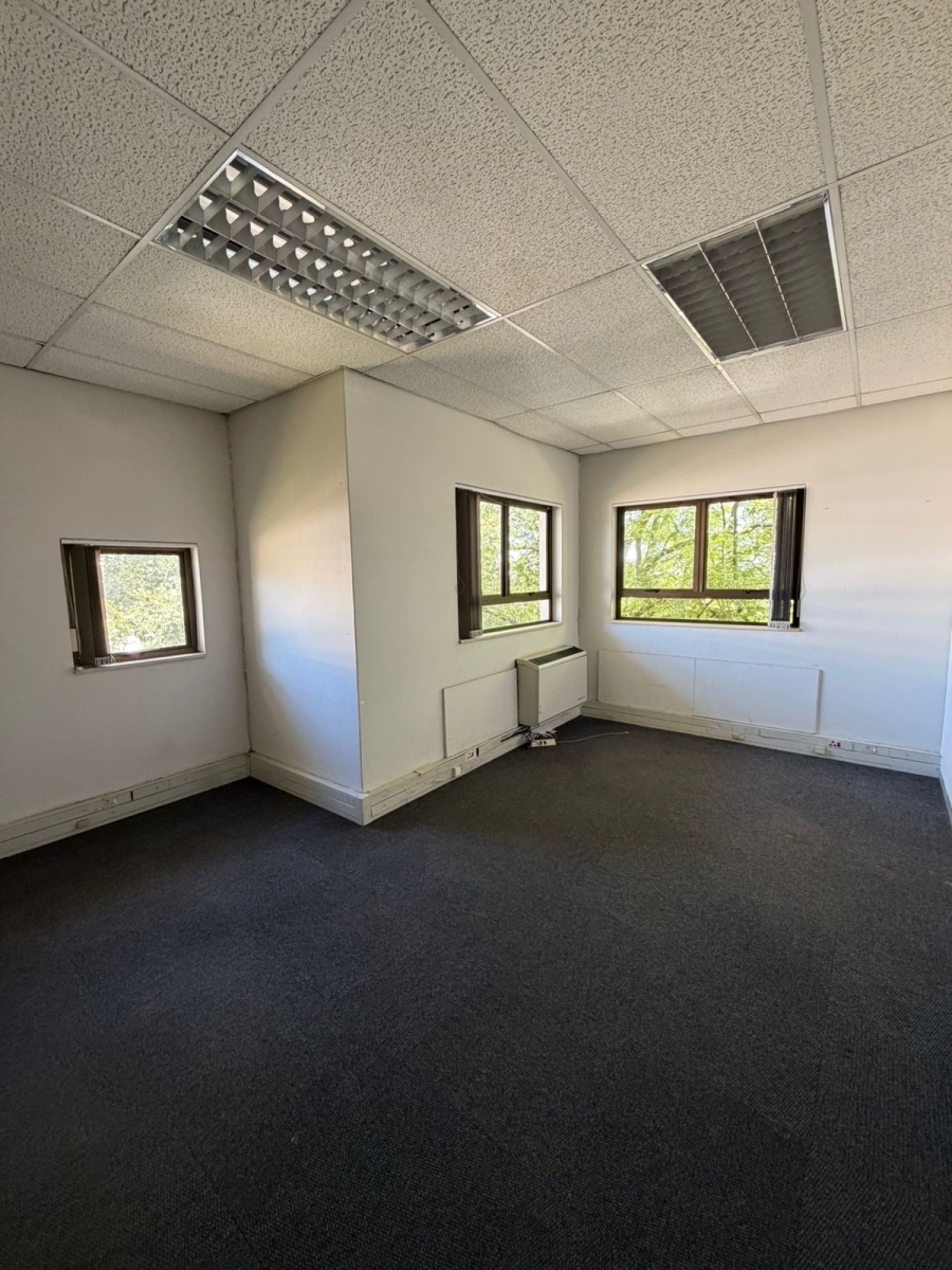 To Let commercial Property for Rent in Hyde Park Gauteng