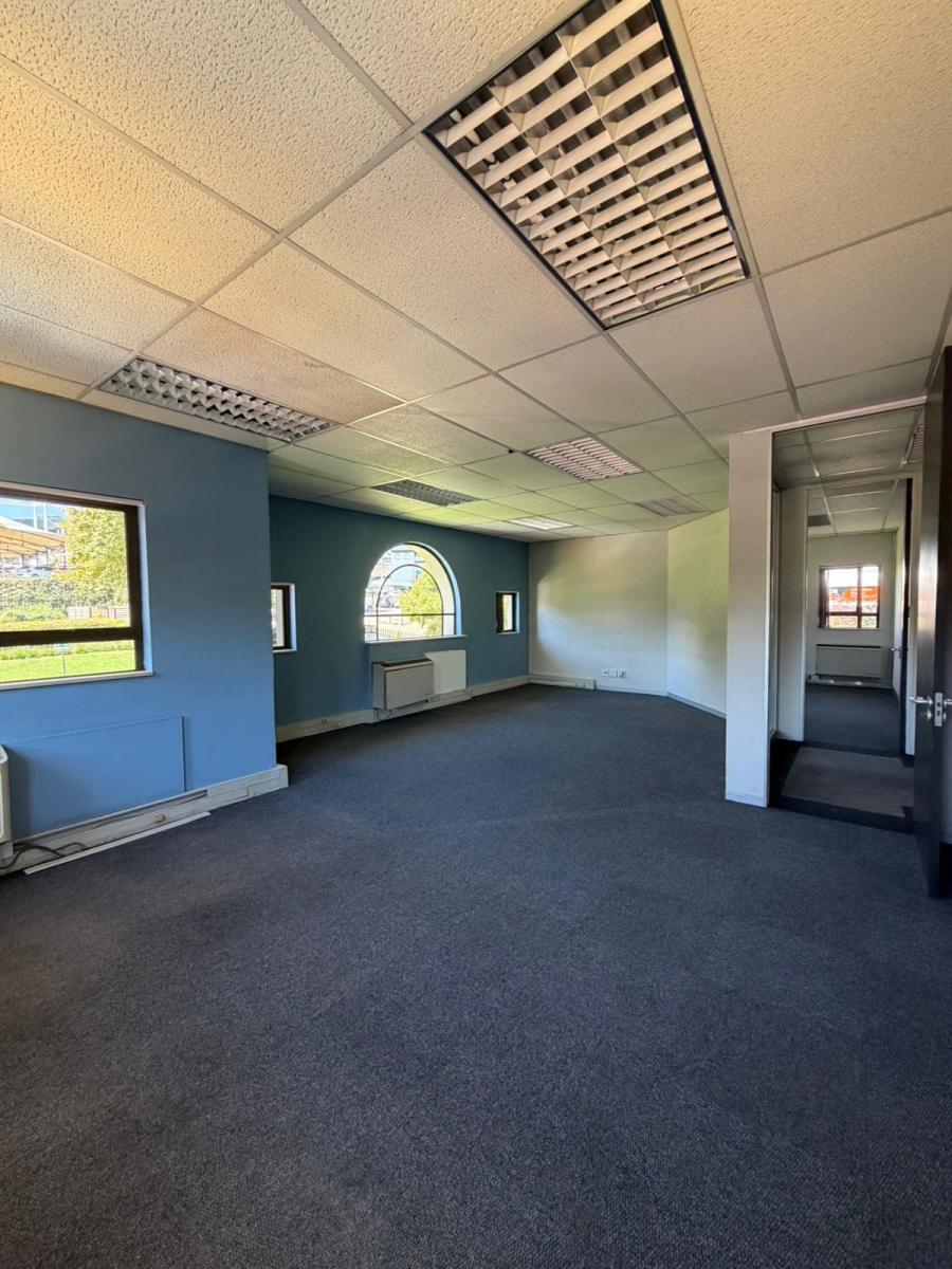 To Let commercial Property for Rent in Hyde Park Gauteng