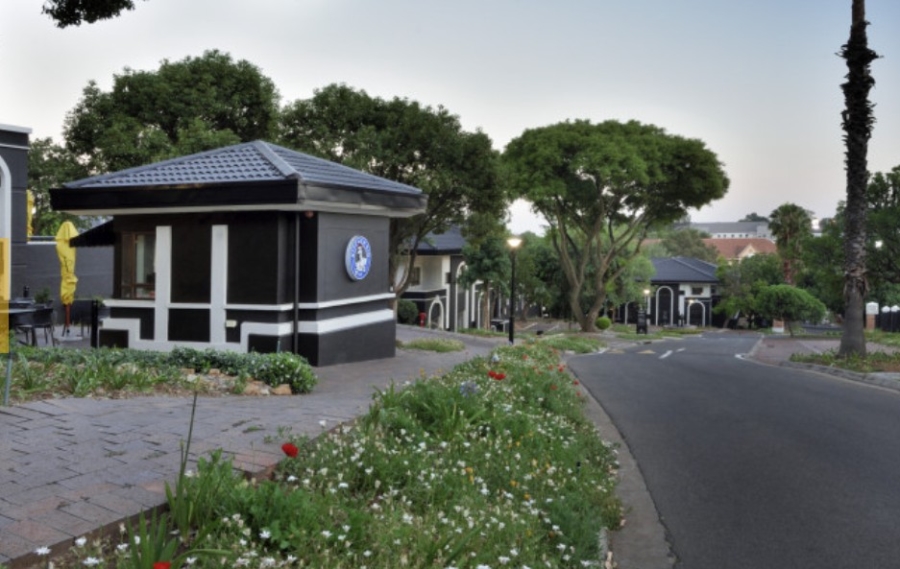 To Let commercial Property for Rent in Hyde Park Gauteng