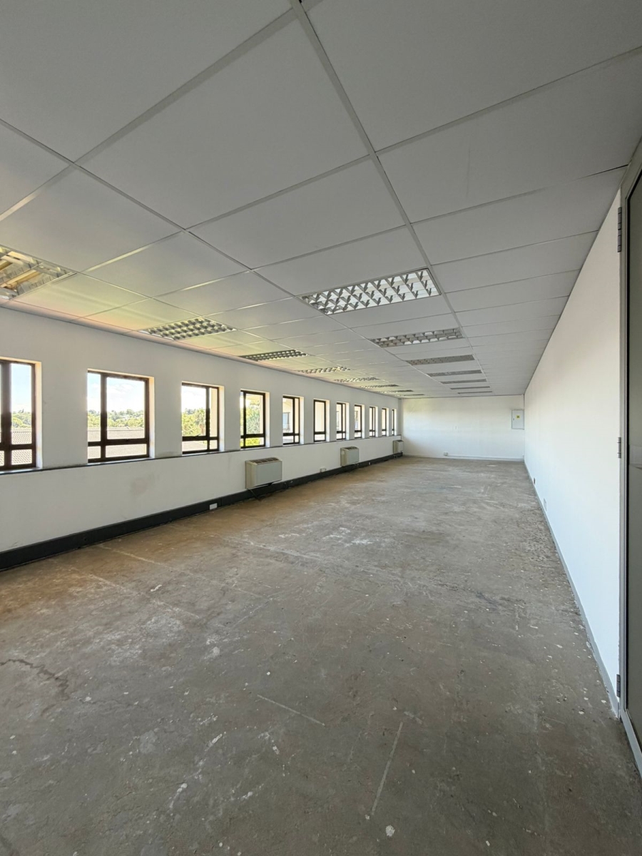 To Let commercial Property for Rent in Hyde Park Gauteng