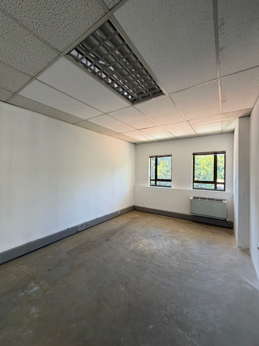 To Let commercial Property for Rent in Hyde Park Gauteng