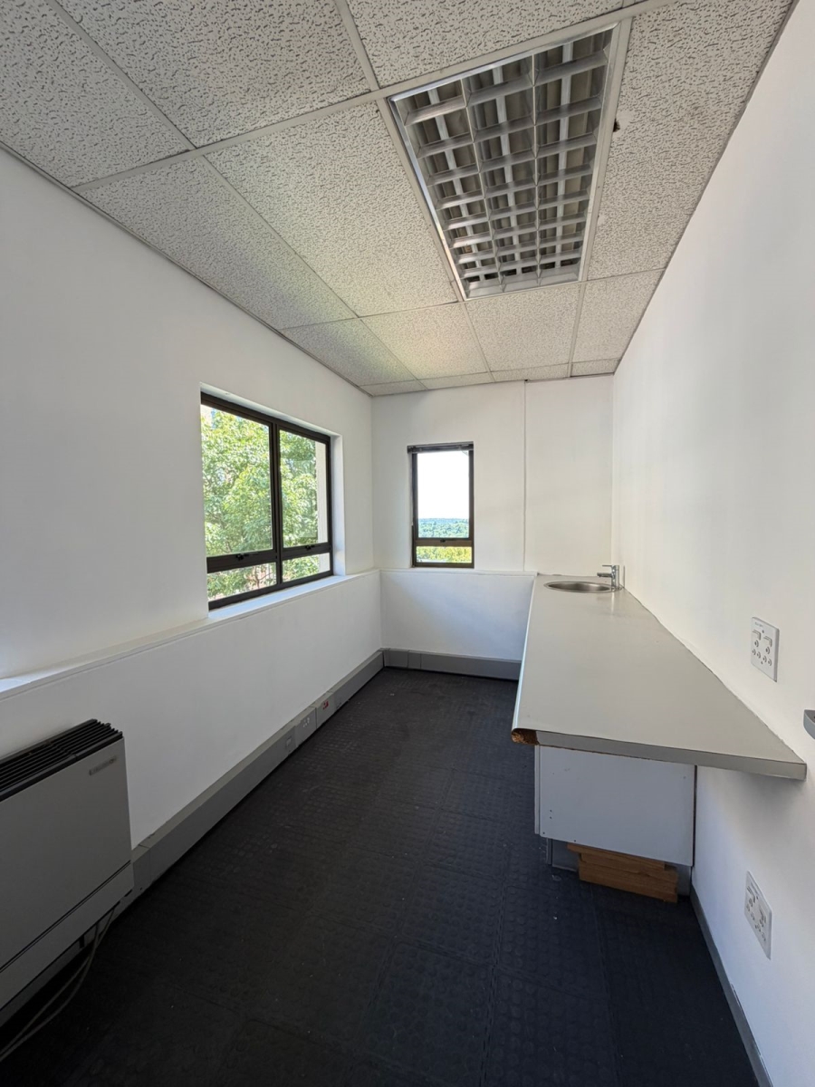 To Let commercial Property for Rent in Hyde Park Gauteng