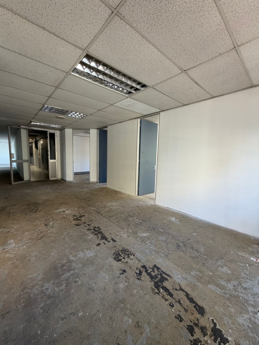 To Let commercial Property for Rent in Hyde Park Gauteng