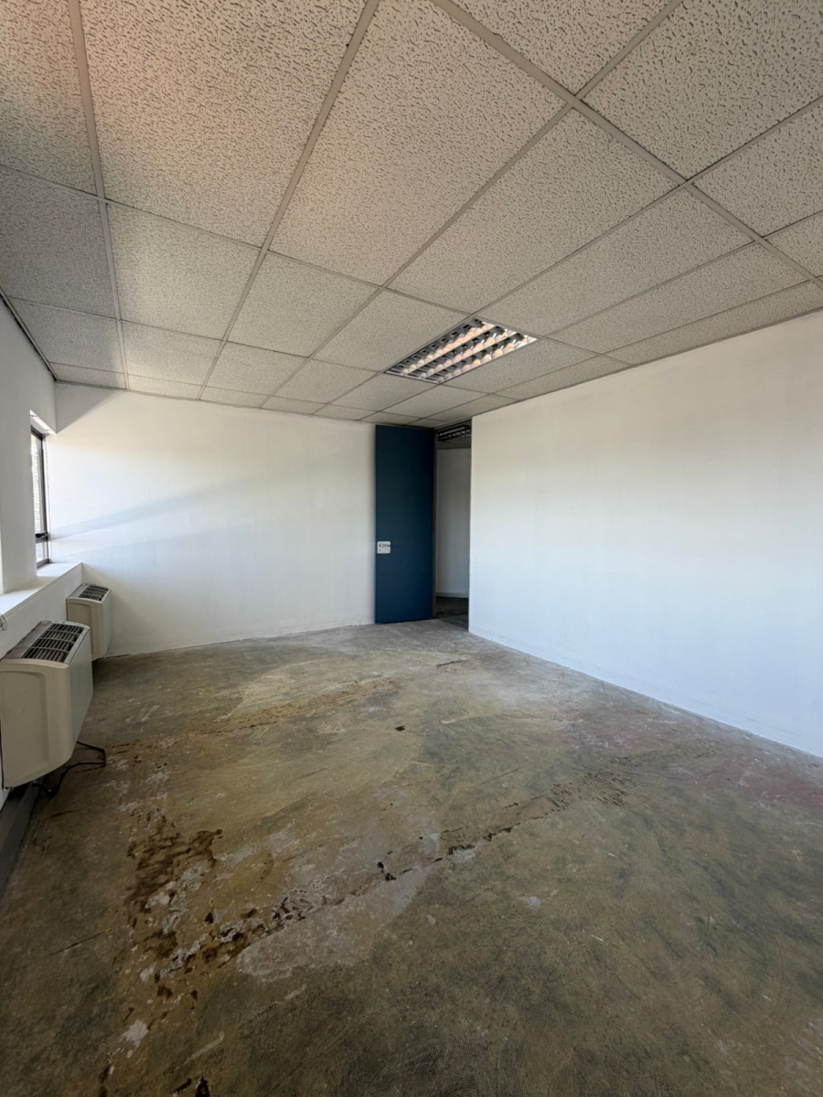 To Let commercial Property for Rent in Hyde Park Gauteng