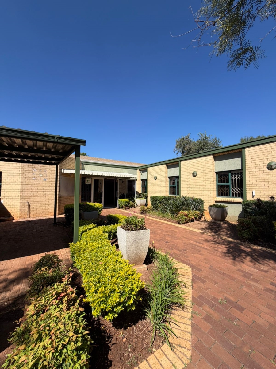 To Let commercial Property for Rent in Fairland Gauteng