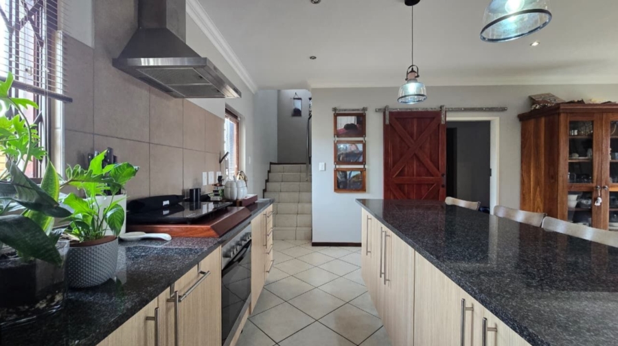 3 Bedroom Property for Sale in Monavoni Gauteng