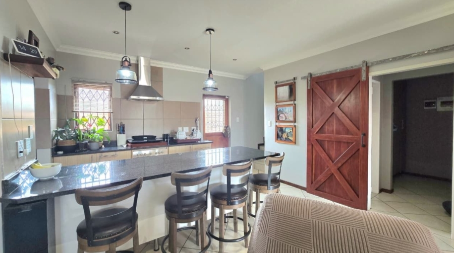 3 Bedroom Property for Sale in Monavoni Gauteng