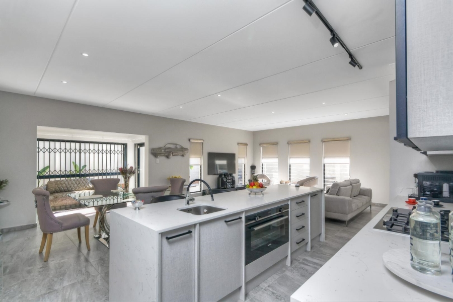 To Let 4 Bedroom Property for Rent in Carlswald Gauteng