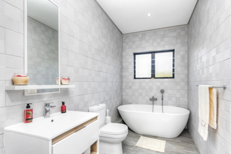 To Let 4 Bedroom Property for Rent in Carlswald Gauteng