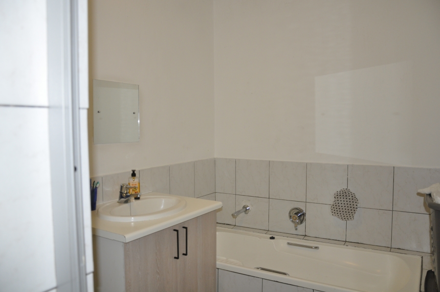 4 Bedroom Property for Sale in Halfway Gardens Gauteng