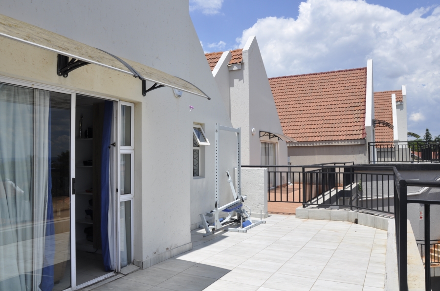 4 Bedroom Property for Sale in Halfway Gardens Gauteng