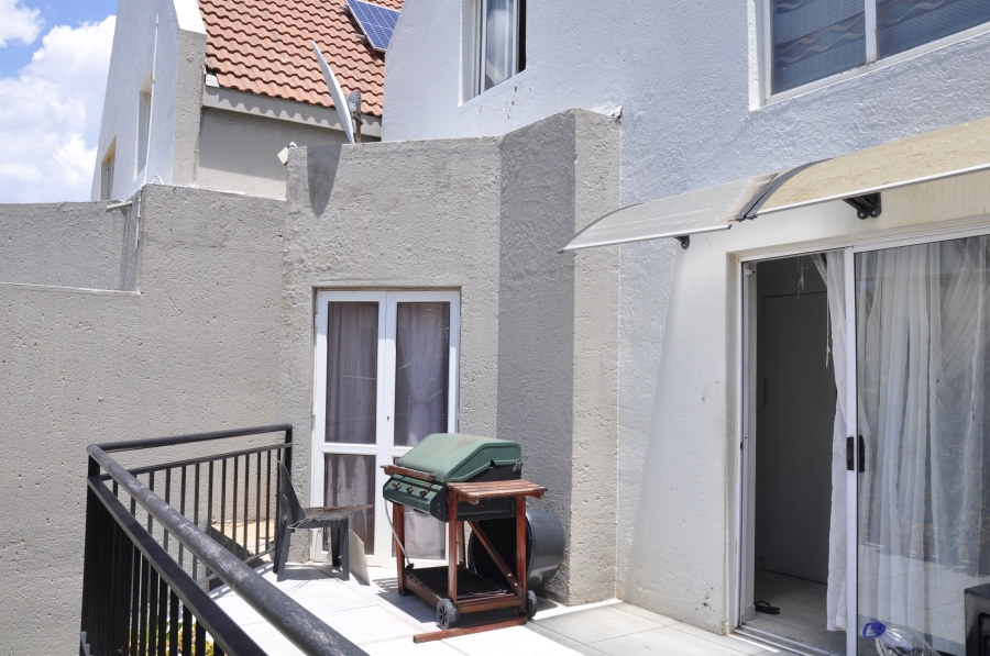 4 Bedroom Property for Sale in Halfway Gardens Gauteng