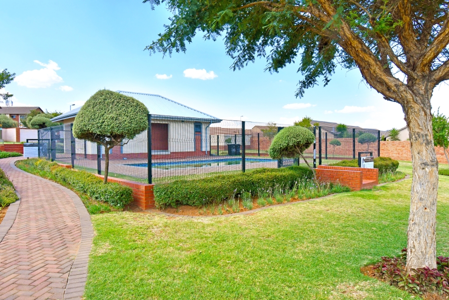 2 Bedroom Property for Sale in Sagewood Gauteng