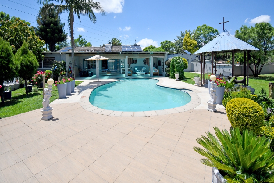 3 Bedroom Property for Sale in Chartwell Gauteng