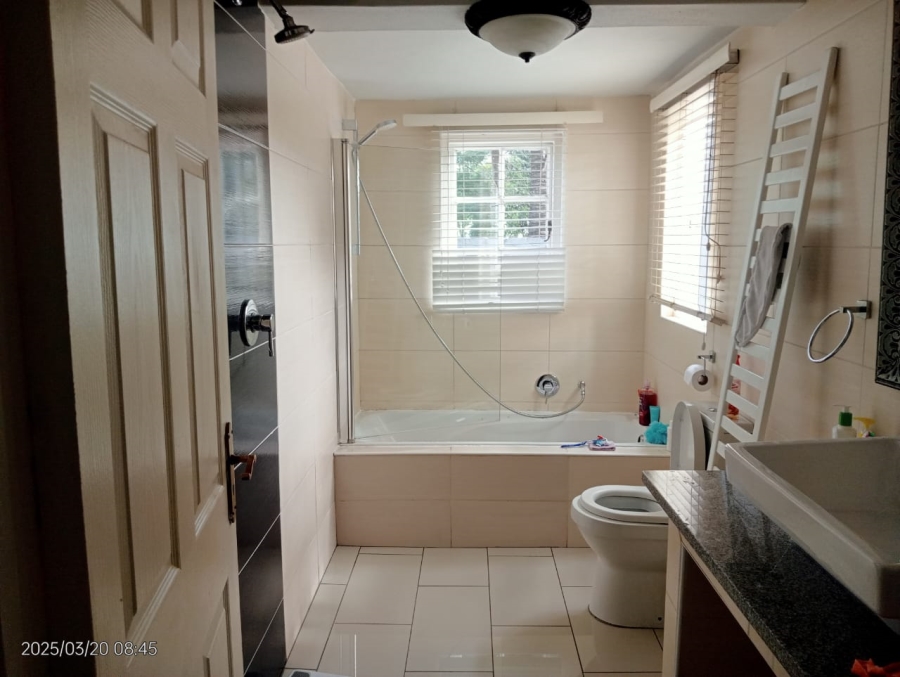 3 Bedroom Property for Sale in Chartwell Gauteng