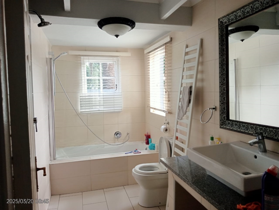 3 Bedroom Property for Sale in Chartwell Gauteng