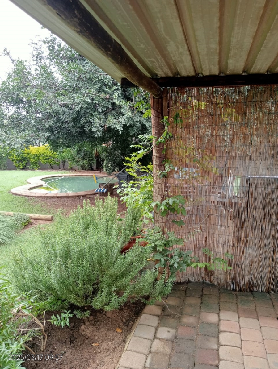 3 Bedroom Property for Sale in Chartwell Gauteng