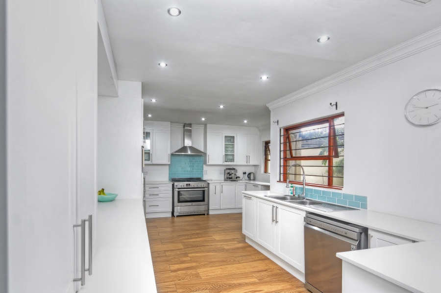 3 Bedroom Property for Sale in Lonehill Gauteng