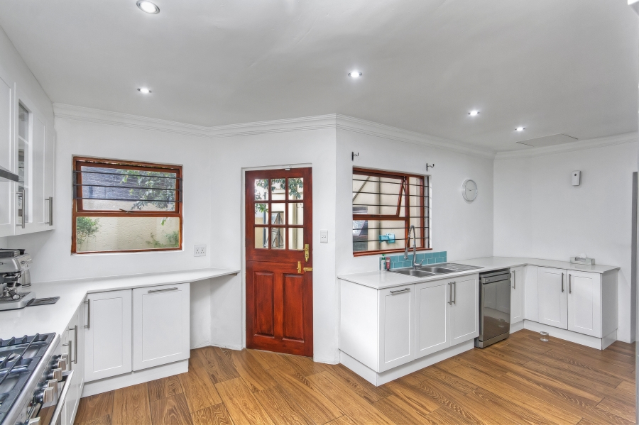 3 Bedroom Property for Sale in Lonehill Gauteng