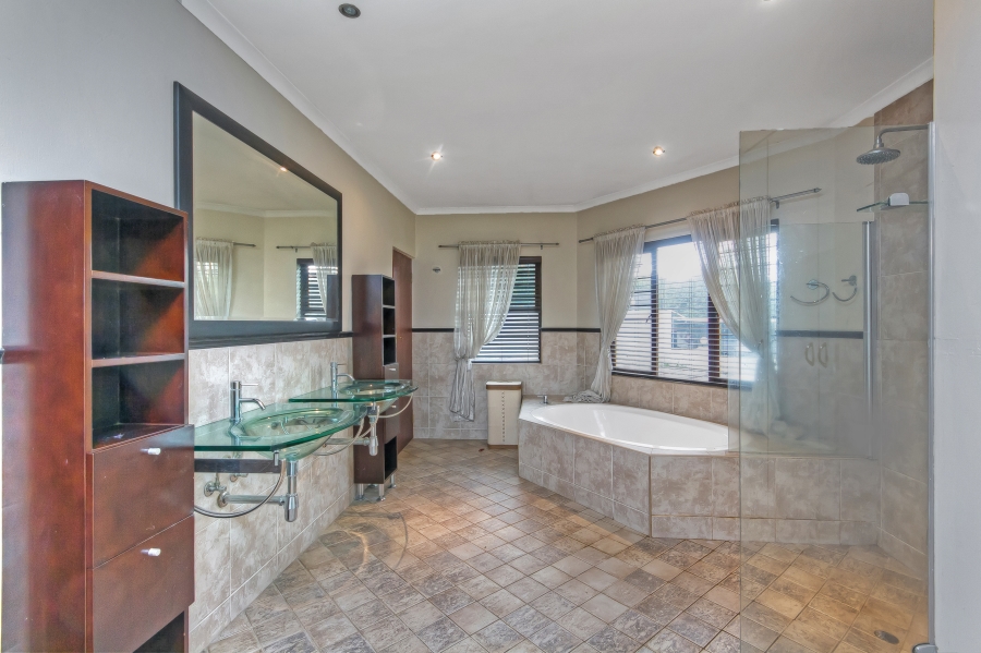 3 Bedroom Property for Sale in Lonehill Gauteng