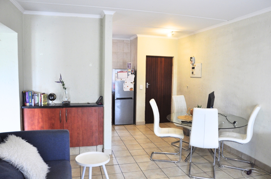 2 Bedroom Property for Sale in Erand Gardens Gauteng