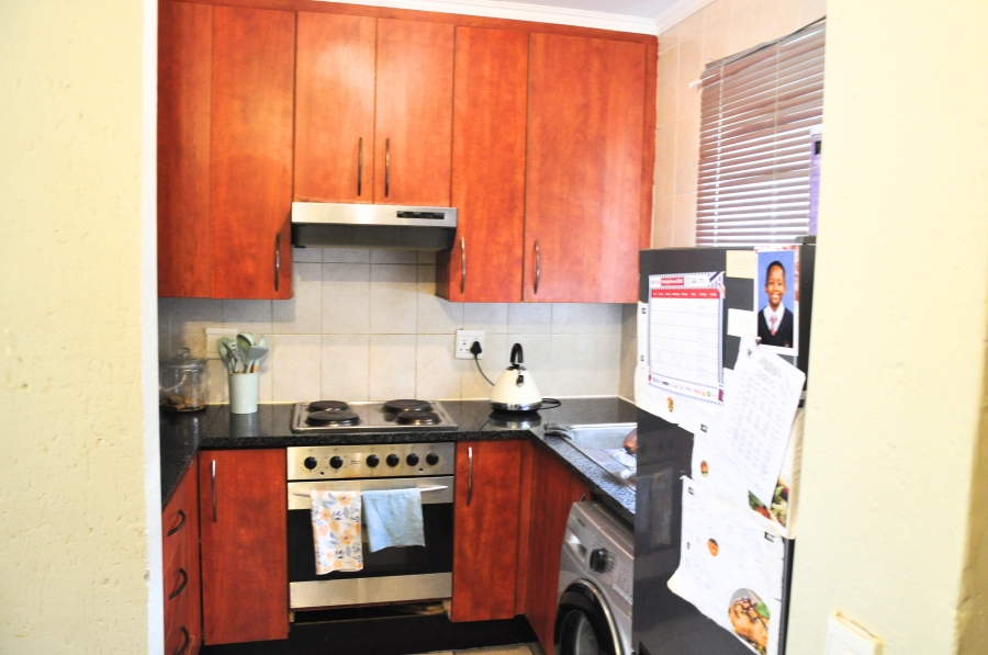 2 Bedroom Property for Sale in Erand Gardens Gauteng