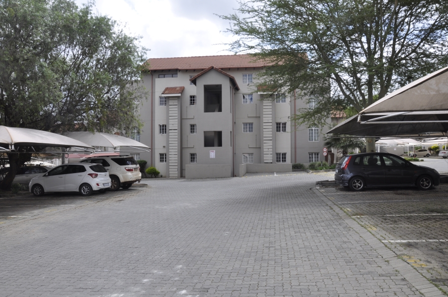 2 Bedroom Property for Sale in Erand Gardens Gauteng