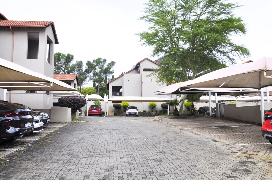 2 Bedroom Property for Sale in Erand Gardens Gauteng