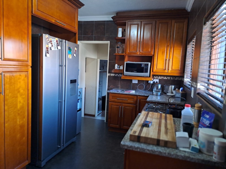 4 Bedroom Property for Sale in Dalpark Gauteng