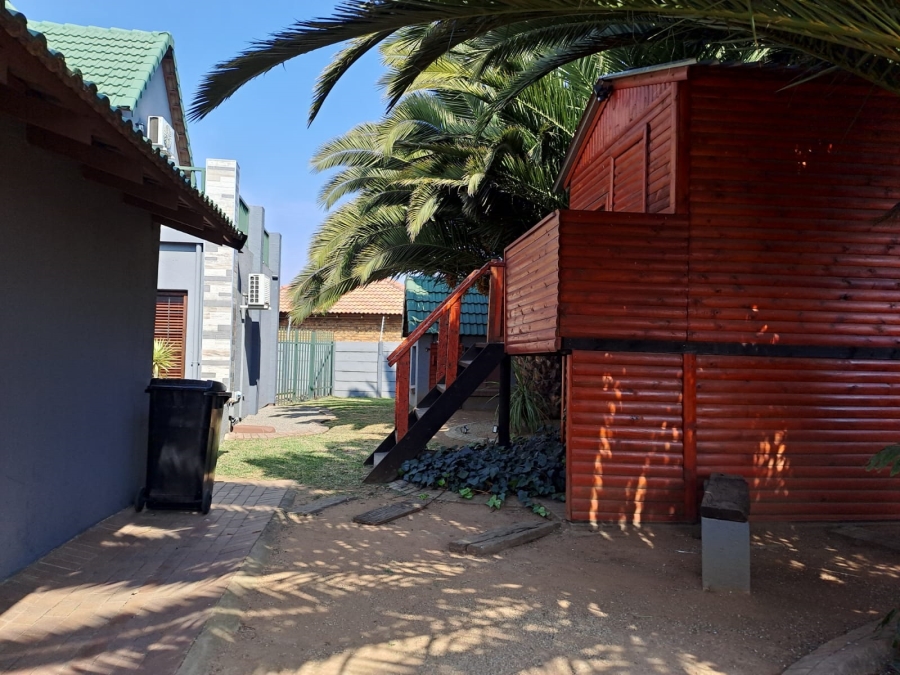 4 Bedroom Property for Sale in Dalpark Gauteng