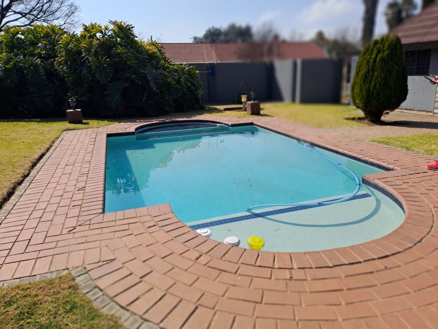 4 Bedroom Property for Sale in Dalpark Gauteng