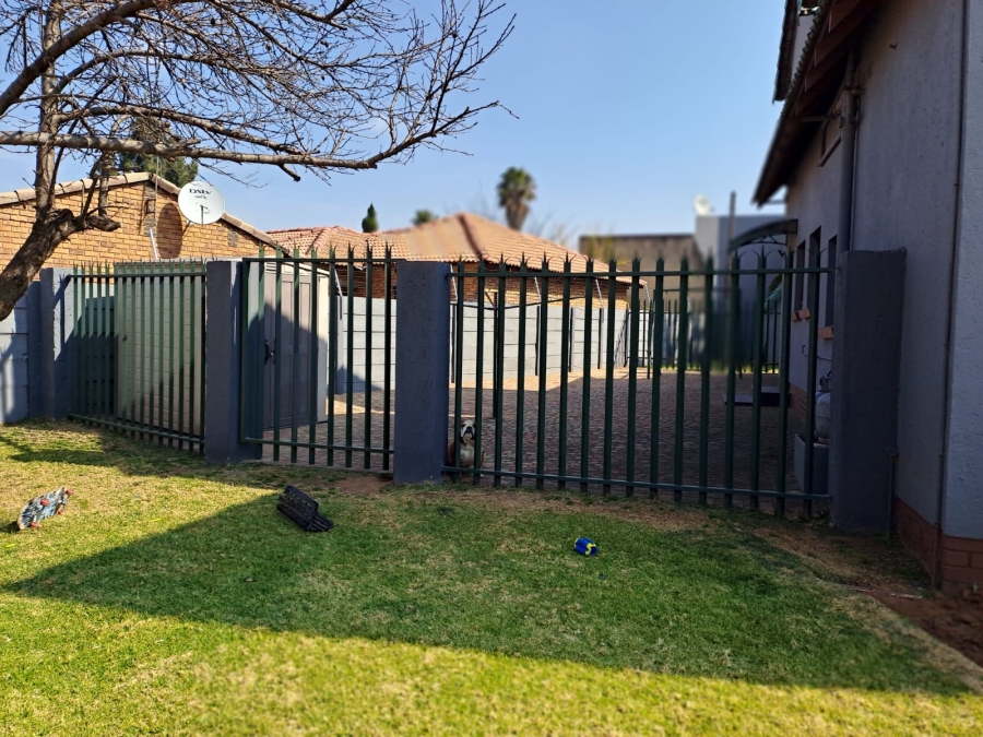 4 Bedroom Property for Sale in Dalpark Gauteng