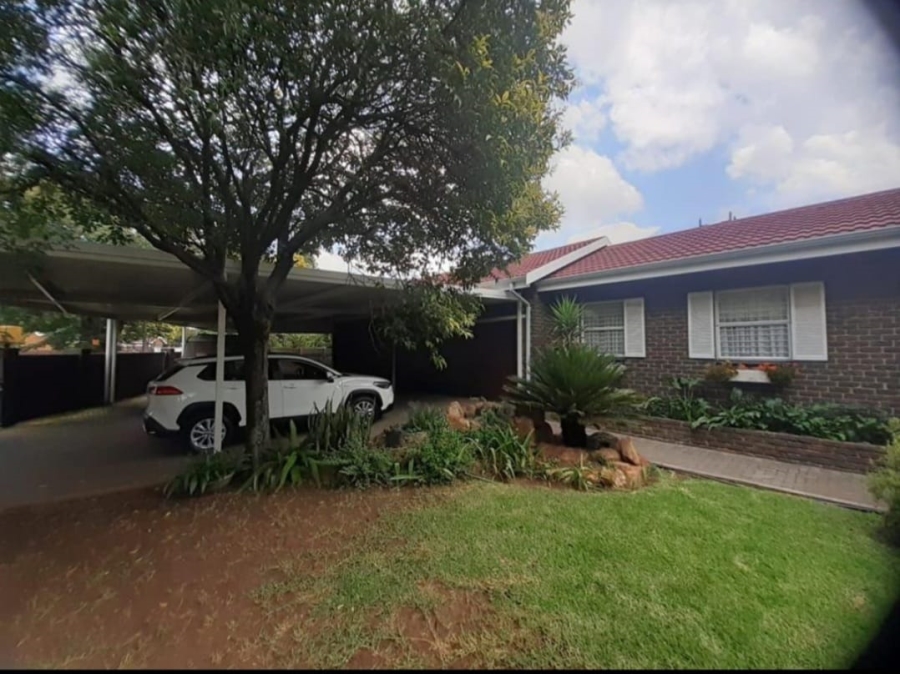 4 Bedroom Property for Sale in Sunward Park Gauteng