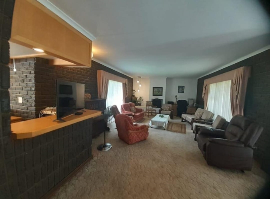 4 Bedroom Property for Sale in Sunward Park Gauteng