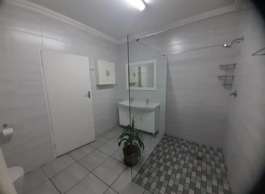 4 Bedroom Property for Sale in Sunward Park Gauteng