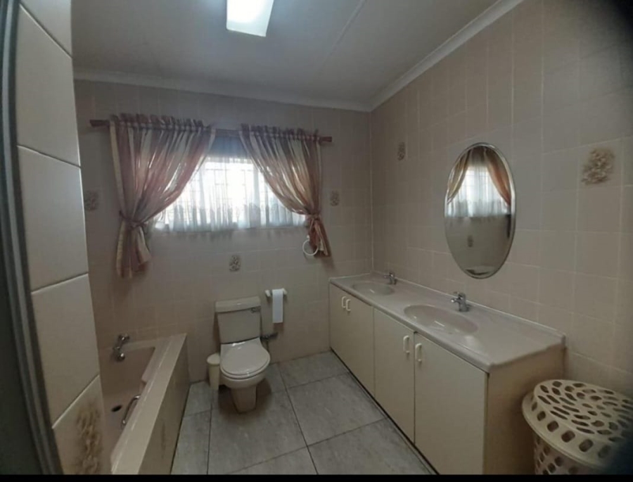 4 Bedroom Property for Sale in Sunward Park Gauteng