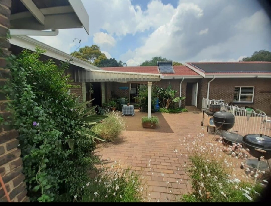 4 Bedroom Property for Sale in Sunward Park Gauteng