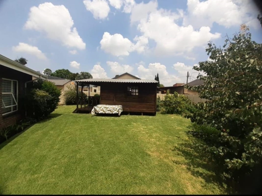 4 Bedroom Property for Sale in Sunward Park Gauteng