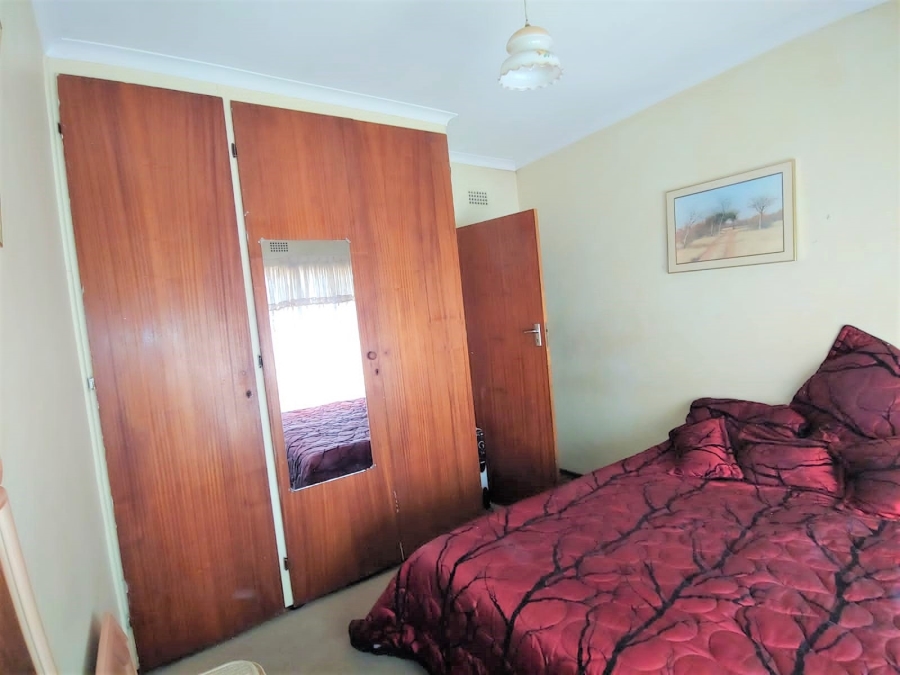 4 Bedroom Property for Sale in Dersley Gauteng