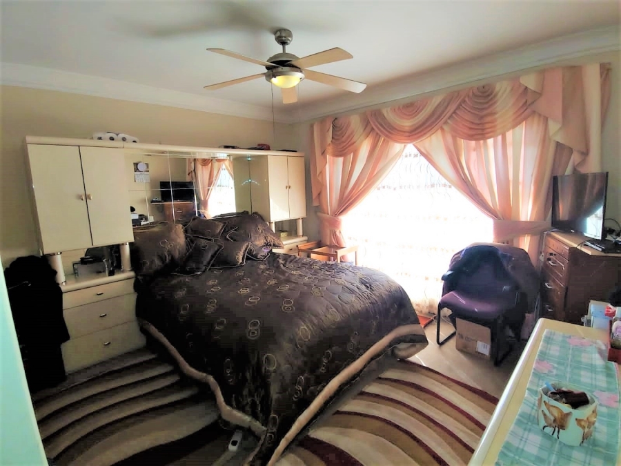 4 Bedroom Property for Sale in Dersley Gauteng