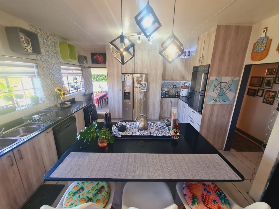 3 Bedroom Property for Sale in Homestead Gauteng