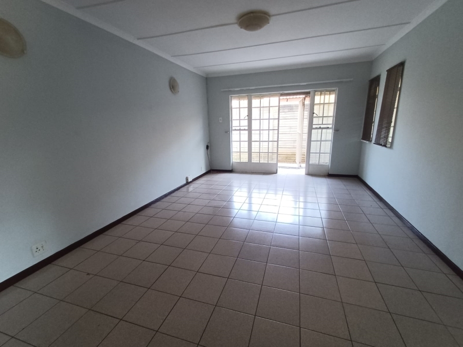 3 Bedroom Property for Sale in Glen Marais Gauteng