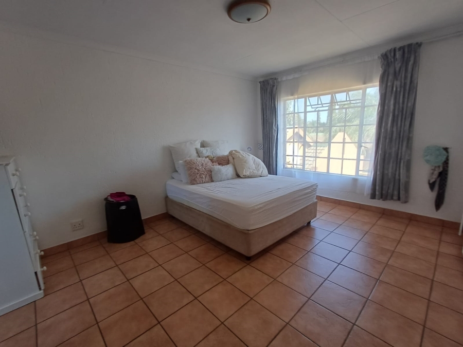 3 Bedroom Property for Sale in Glen Marais Gauteng