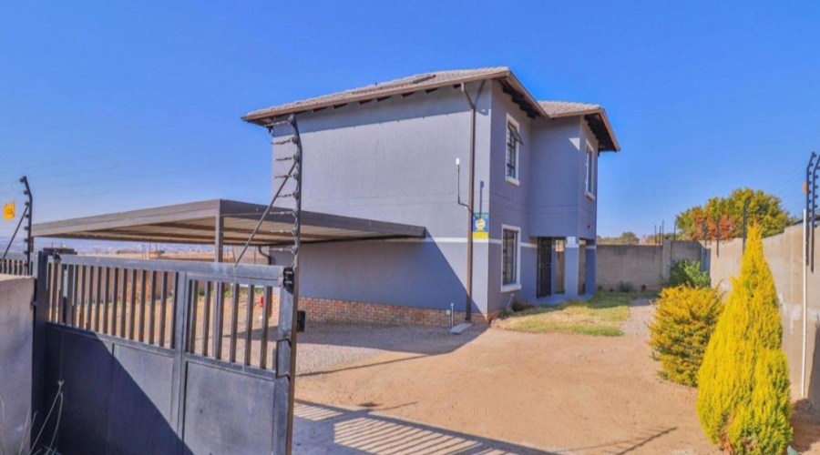 3 Bedroom Property for Sale in Blue Hills Gauteng